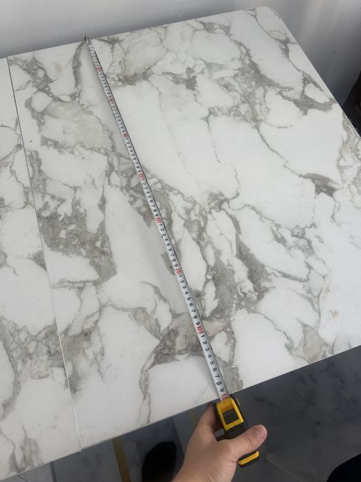 Стол со стульями