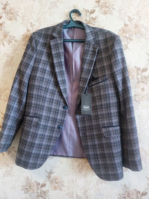 Мужские пиджаки.