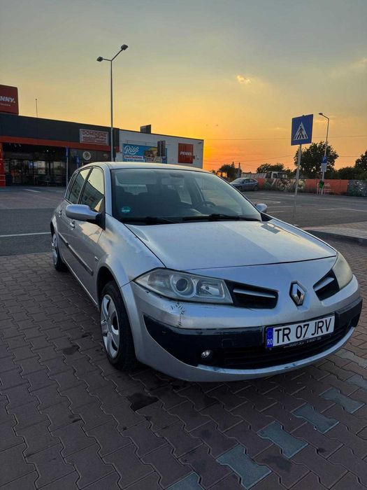 Renault Megane 2 2006  1.6 16v 110 CP • Benzină + GPL Aer condiționat