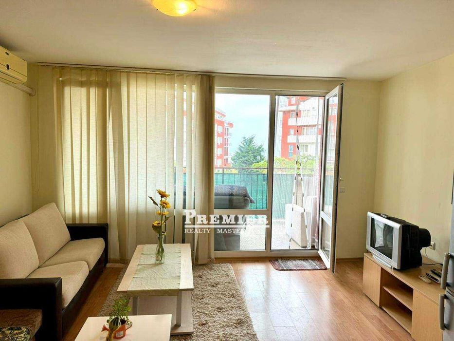 Продава се Двустаен апартамент в Свети Влас - 75 кв.м за 1000 €/кв.м - Снимка #1