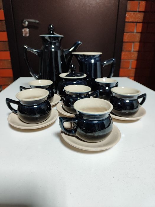 Продам столовые наборы все сервисы