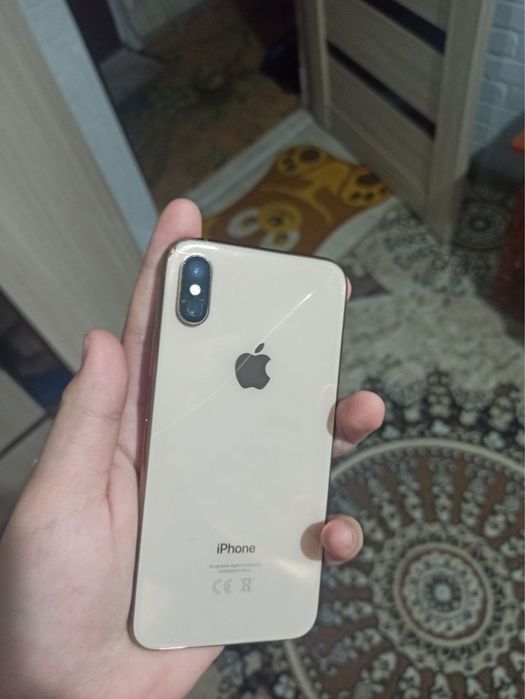 Обменяю айфон xs