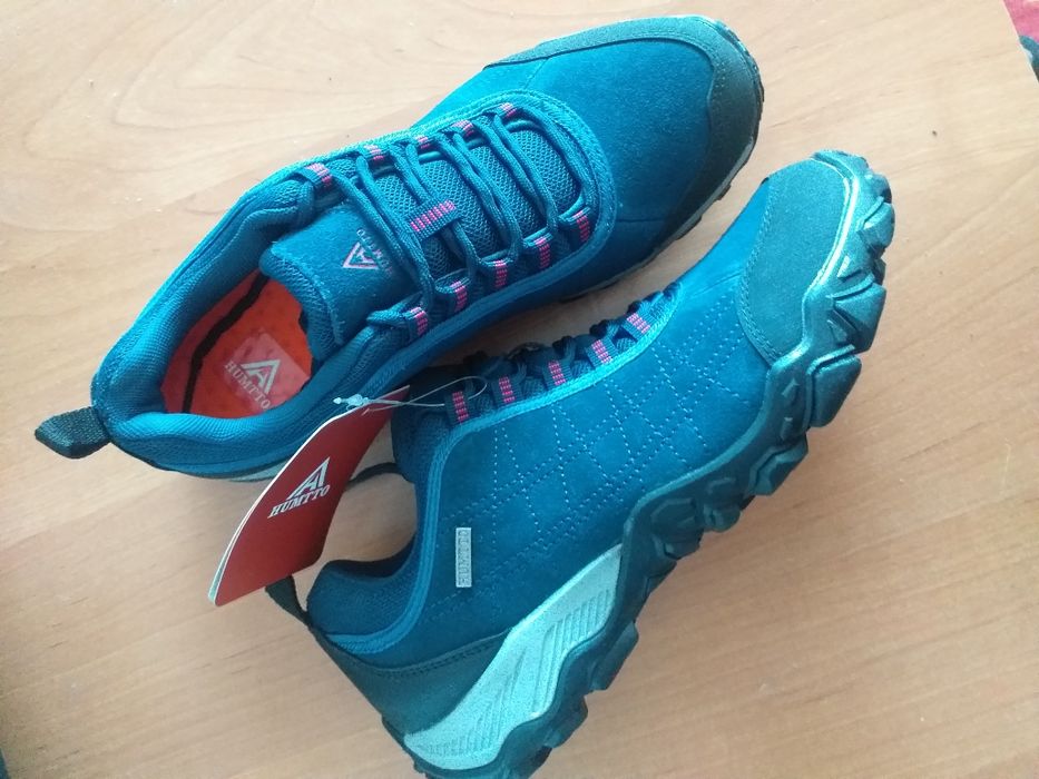 Водонепроницаемые кроссовки на весну