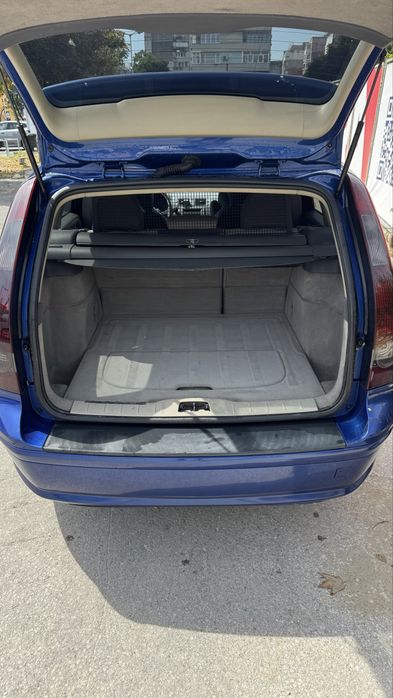 Продавам Volvo v50 2D HDI 2007г
