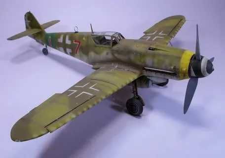 Сборная модель самолета Мессершмитт Bf 109 K-4 (Heller 1:72)