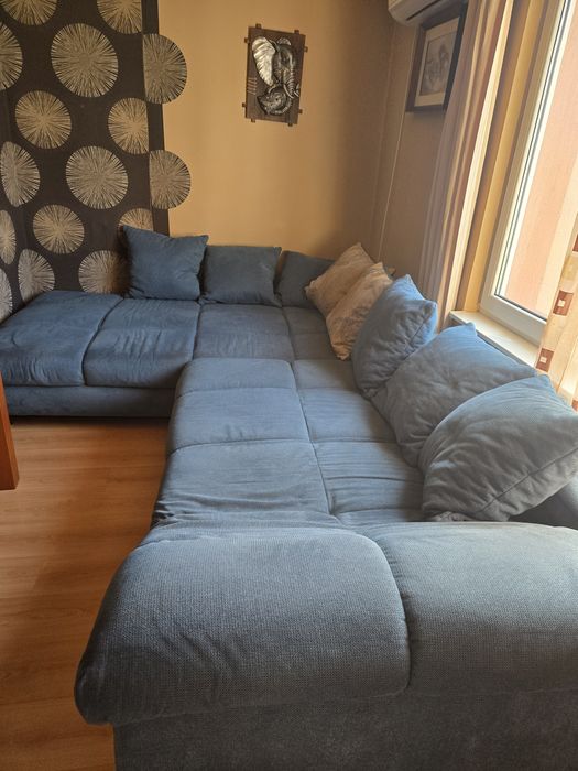 Хола гарнитура перфектна и за сън