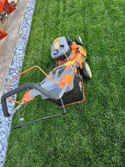 Vand masina tuns iarba 6 CP merge foarte bine