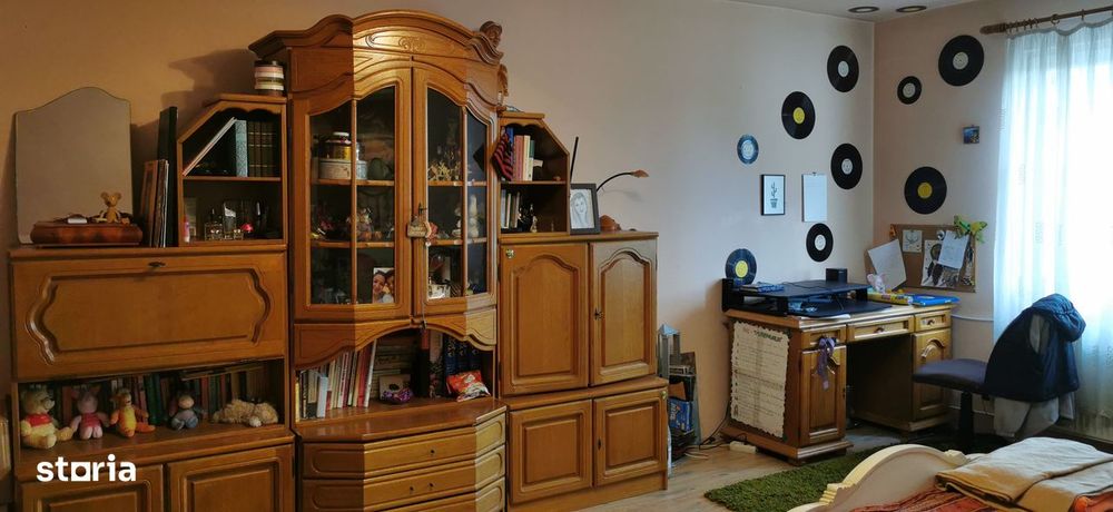 Casă de vânzare, 7 Noiembrie