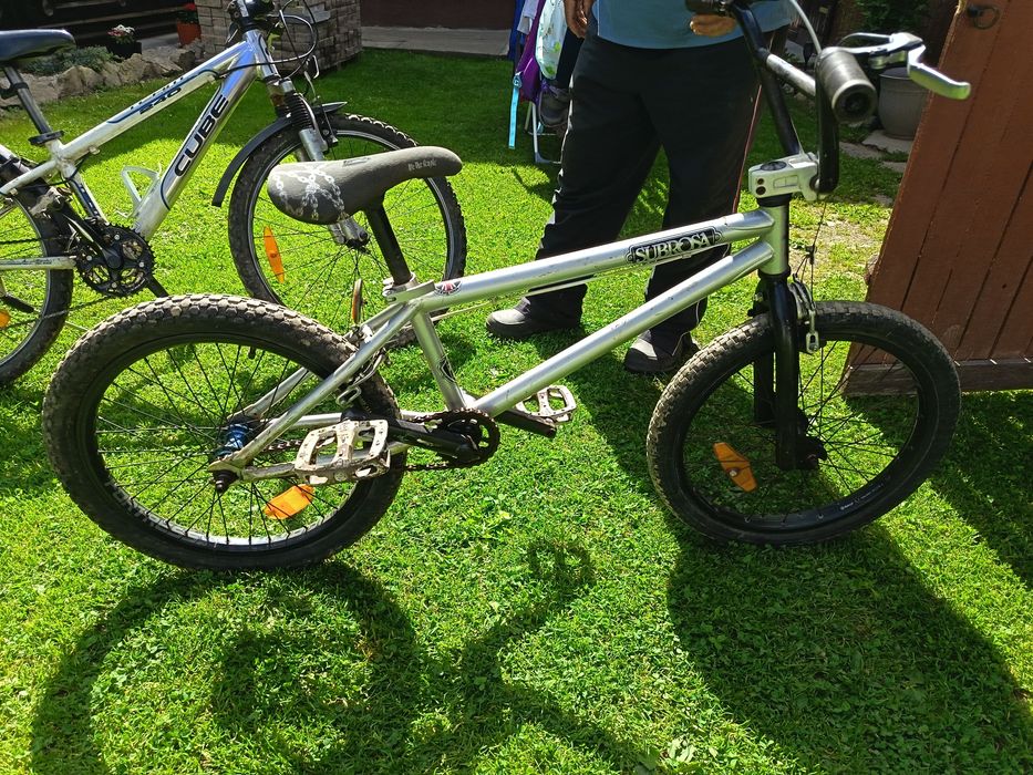 Vând 2 biciclete în stare foarte bună, între 300 și 450, relații la telefon 0756635657buna
