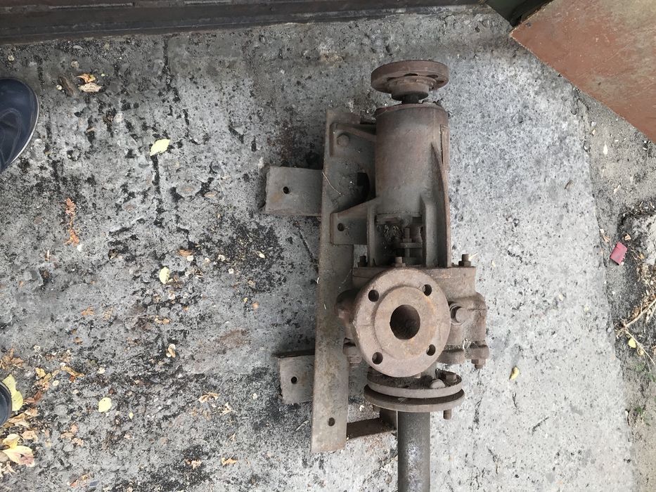 Дачный мотор , воденая помпа