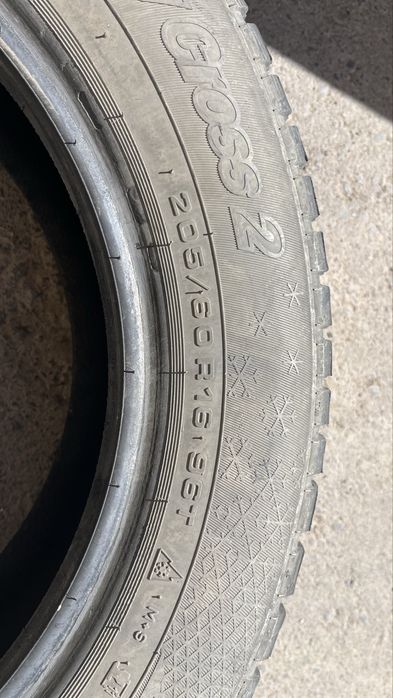 Зимние шины 205/60/16