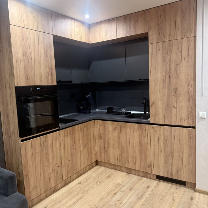 Дава се под наем Двустаен апартамент в Перник, Изток - 70 кв.м за 448.8 € - Снимка #2