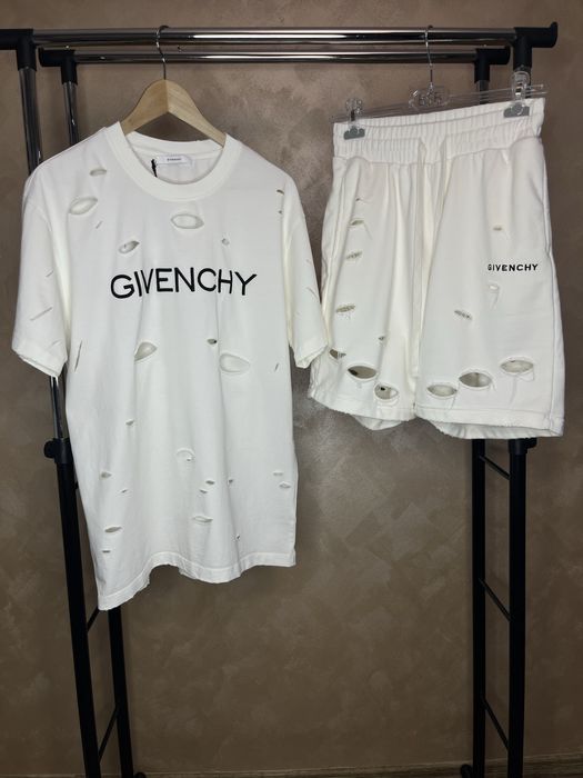 Compleu Givenchy