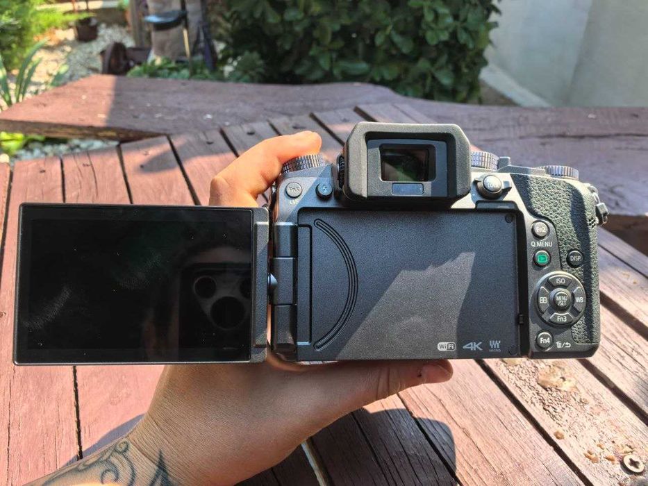 Panasonic Lumix G7 + обектив Panasonic Lumix G Vario 14-42mm O.I.S. II + 3 батерии + Tiffen ND филтър + Раница