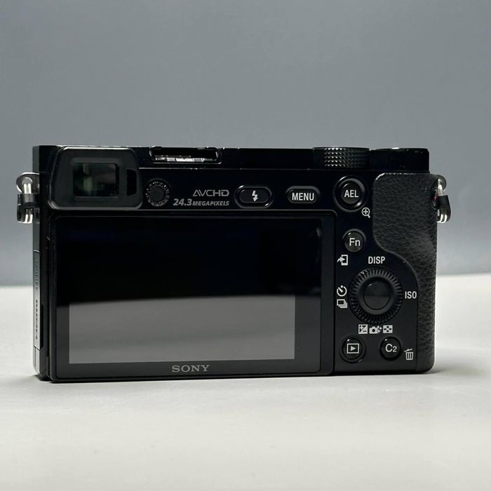 Продам Sony a 6000