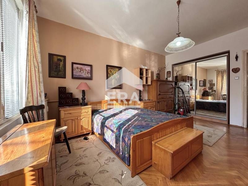 Дава се под наем Тристаен апартамент в София, Медицинска академия - 70 кв.м за 715 € - Снимка #7