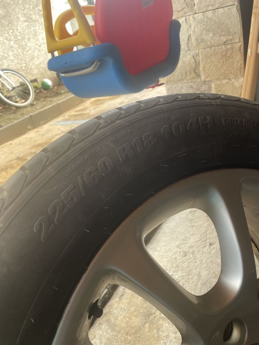 Оригинални Джанти 18 цола с нови летни гуми 225/60/18 за Honda CR-V 3