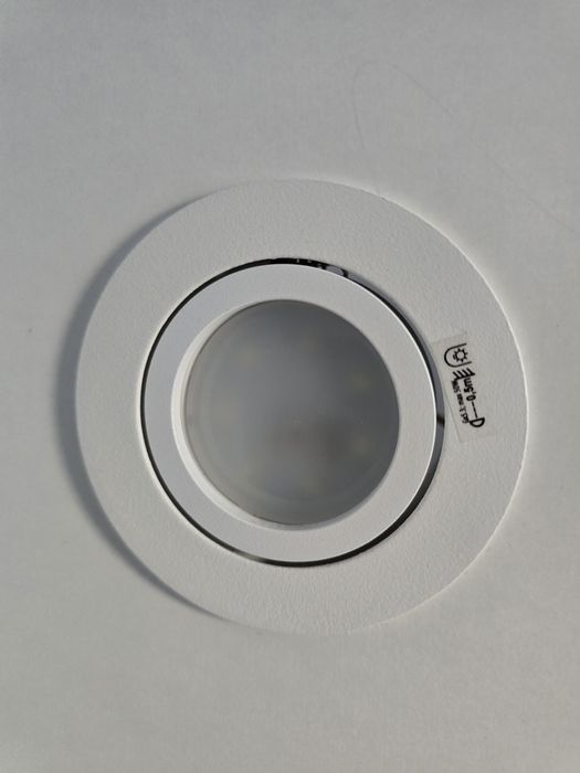 Masa  Make-up Profesională LED+Scaun 1850lei ușor negociabil