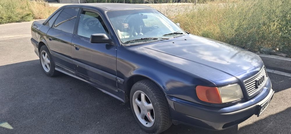 Ауди 100с4 1993год