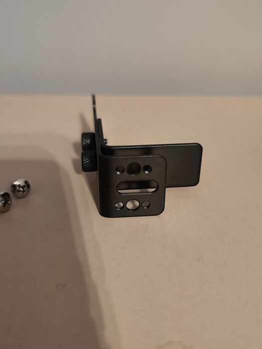 Suport reglabil GPU