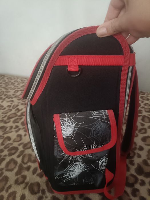 Ghiozdan baiat rezistent