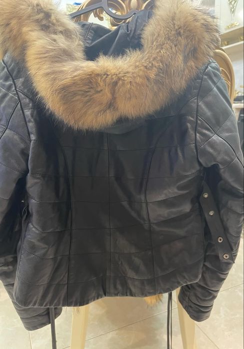 Кожено яке с пух