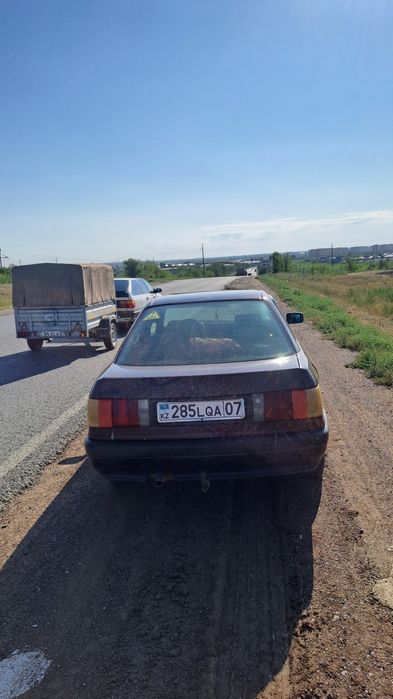 Аudi  89. 80 бензин. Газ