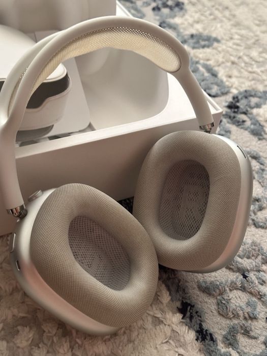 Продам Apple AirPods Max Silver