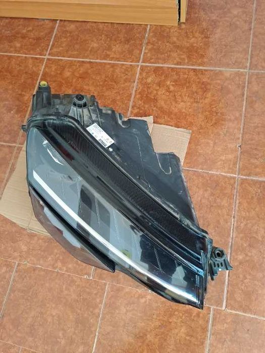 Far dreapta Skoda Karoq full led original Europa cod 57B941016B