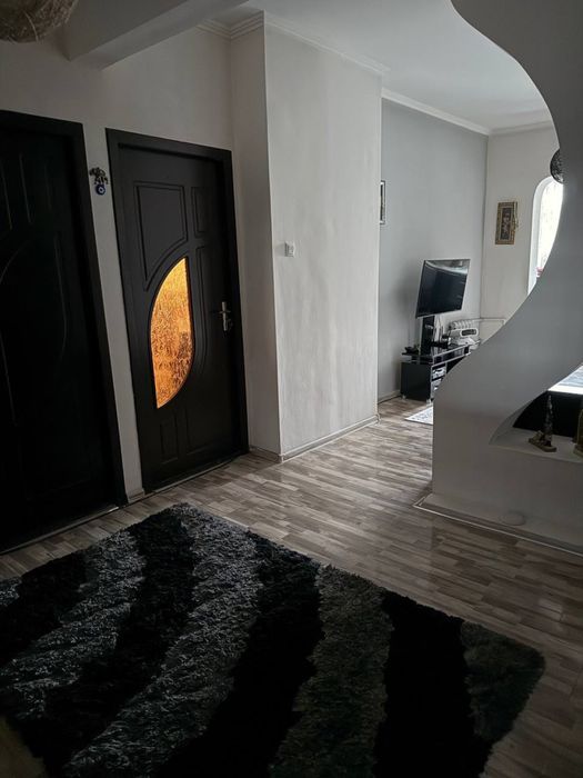 Kvartira sotiladi sergeli 5 2 - bekat yoni