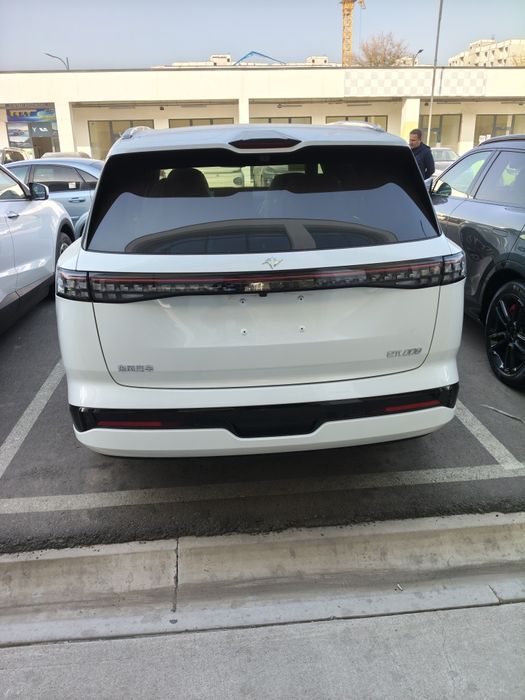 Гибрид ва электр автомобилларини чегирма нархларда сотиб олинг.