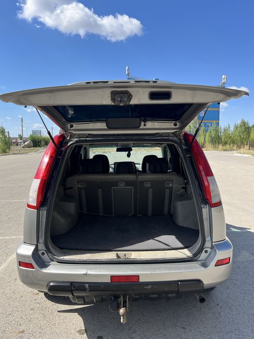 Продам Nissan X-trail 2002года
