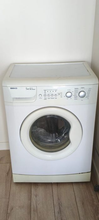 Продам стиральную машину.