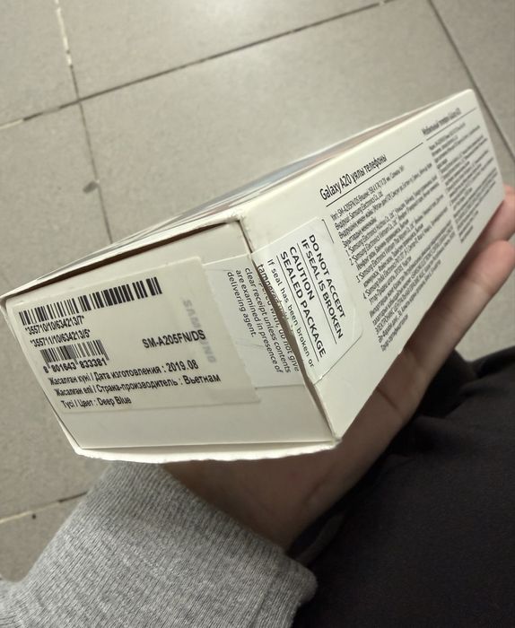 Самсунг А20 продается