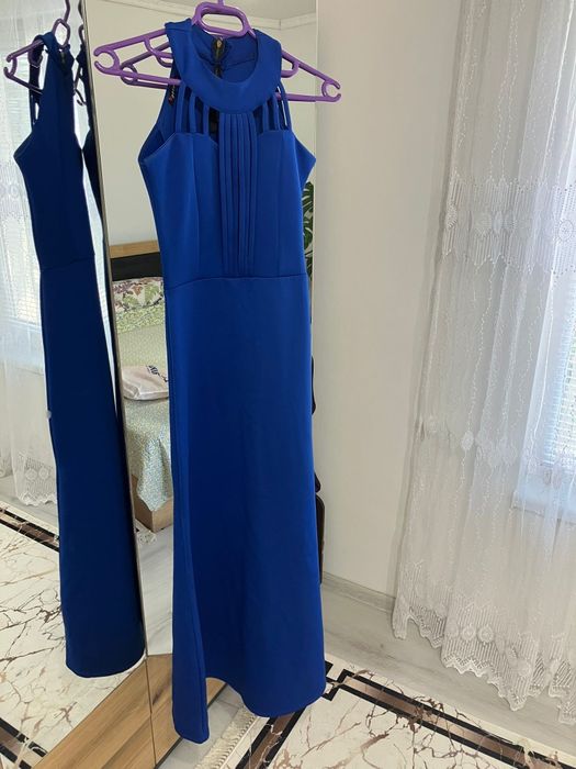 Синя дълга рокля по тялото