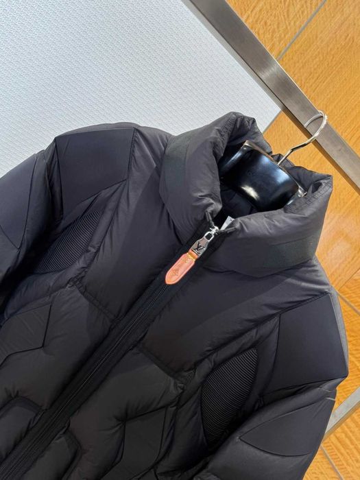 Geaca cu puf Louis Vuitton Premium