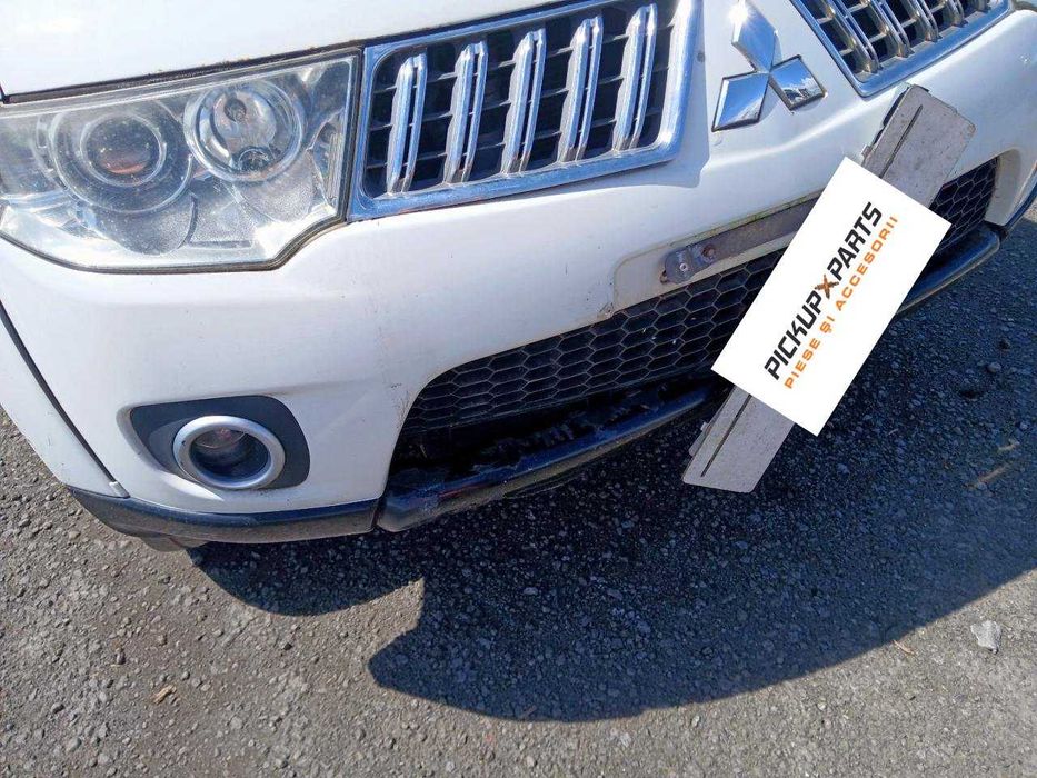 Dezmembrez Mitsubishi L200 2.5 Diesel 2011