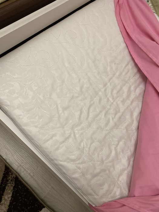 Детская кровать с матрасом