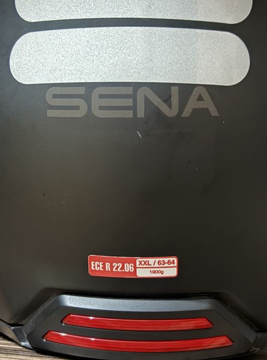 Продам мотошлем SENA IMPULSE черный