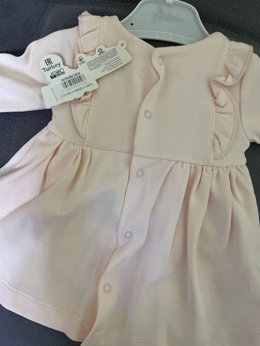 Продам платье на девочку, 6 месяцев