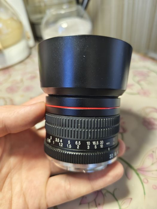 Объектив lightdow 85mm f1.8 ef