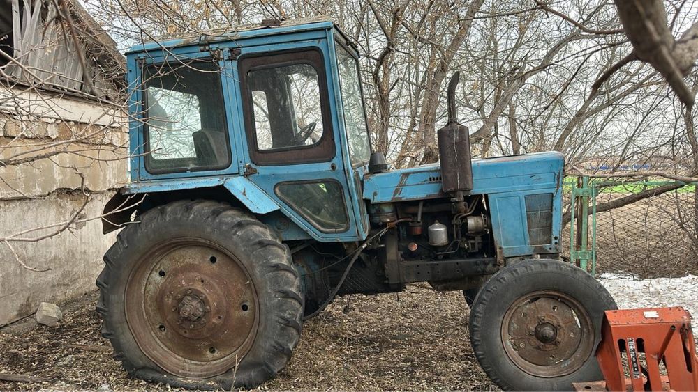 Трактор мтз 80 продам