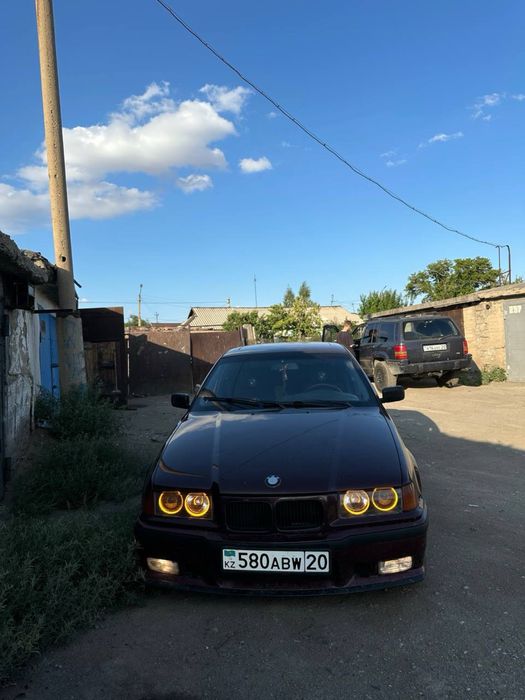 Бмв 325 , в хорошем состоянии