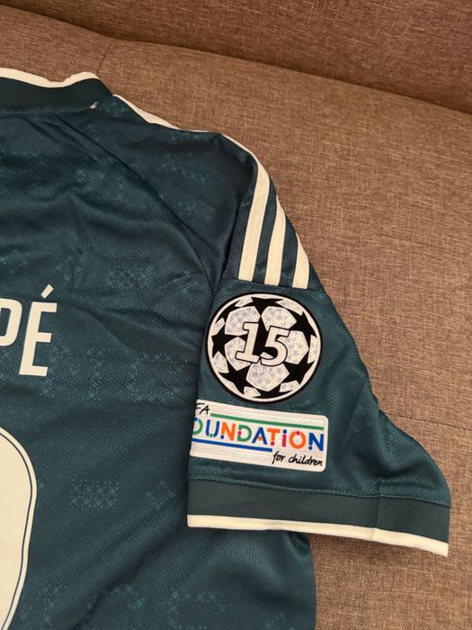 Tricou Mbappe real madrid