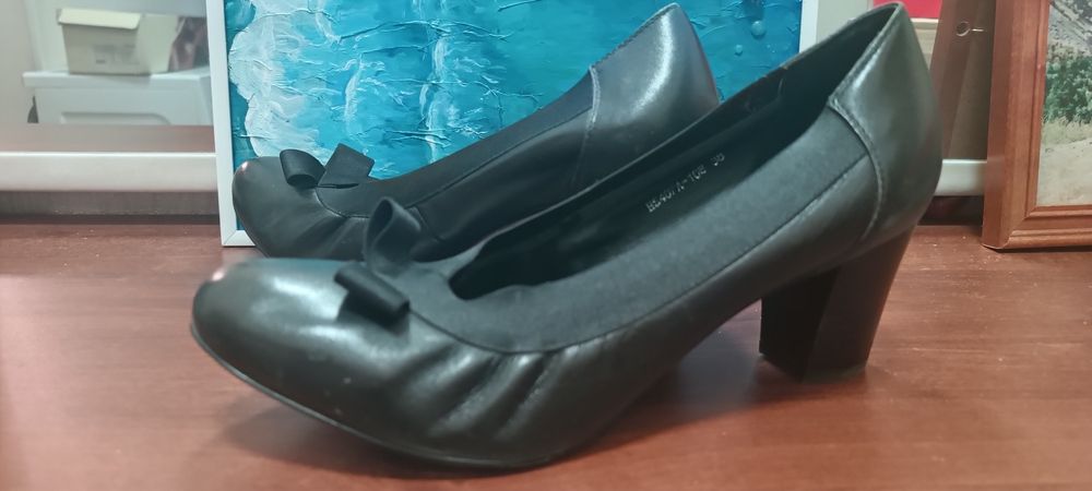 Кожаные туфли женские