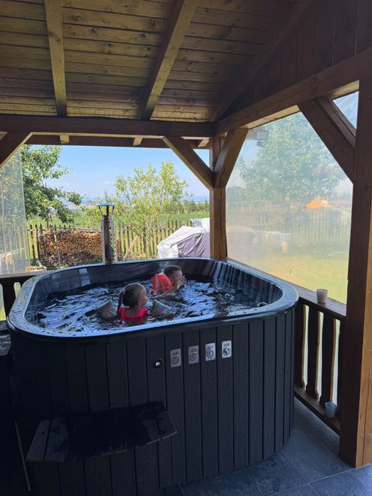 Cabana Dealu Mare (Rasca, Cluj) de inchiriat, jacuzii inclus in pret !