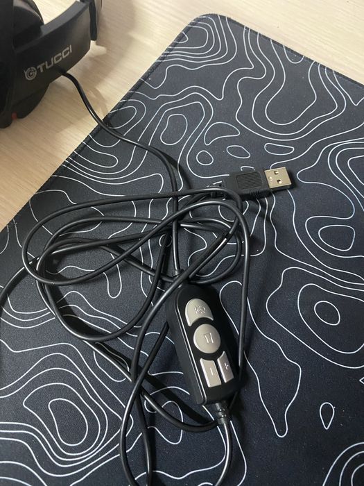 Игровые наушники