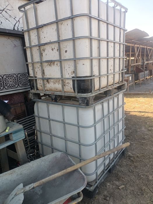 Срочно продам ёмкость для воды