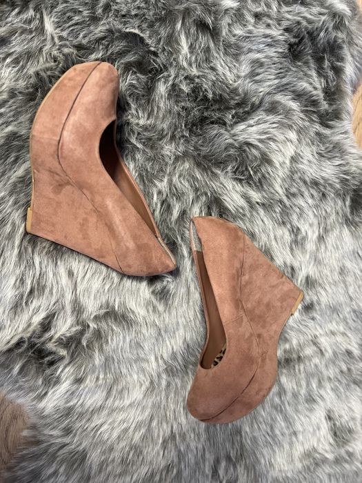 Велурени платформи / обувки с висок ток