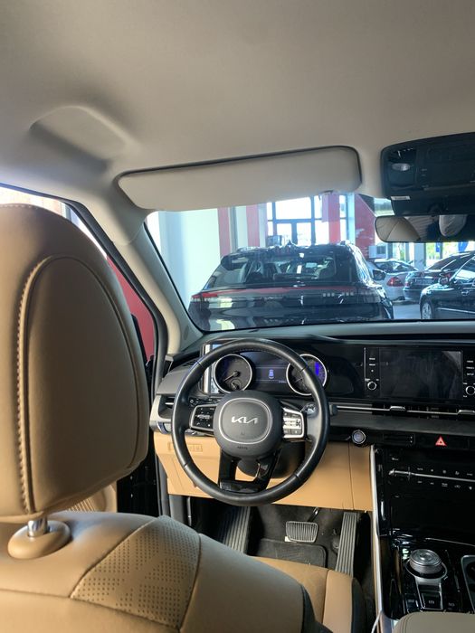 Kia Carnival sotuvda